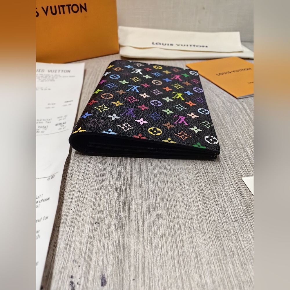 LV x TM Passport Cover Wallet - Picture 7 of 10